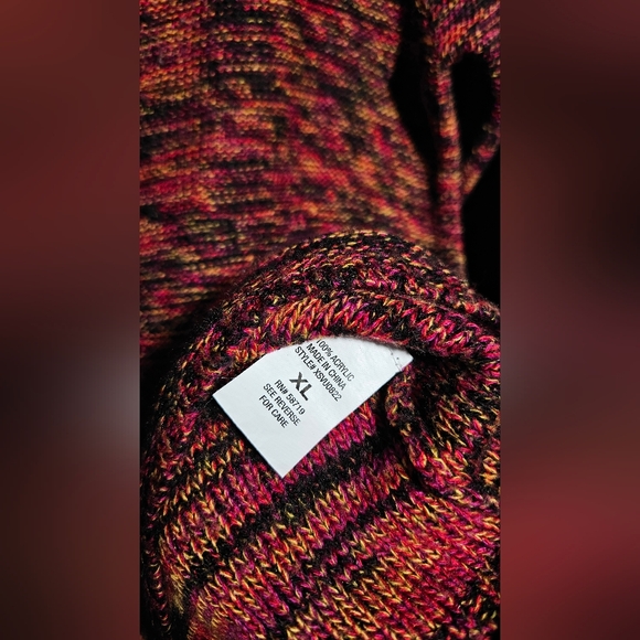 Women's Red Knit Top - Picture 3 of 5